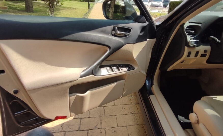 Lexus Is220d Premiun